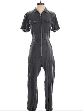 SIZE S | Urban Outfitter Women's Charcoal Short-Sleeve Zip-Front Jumpsuit